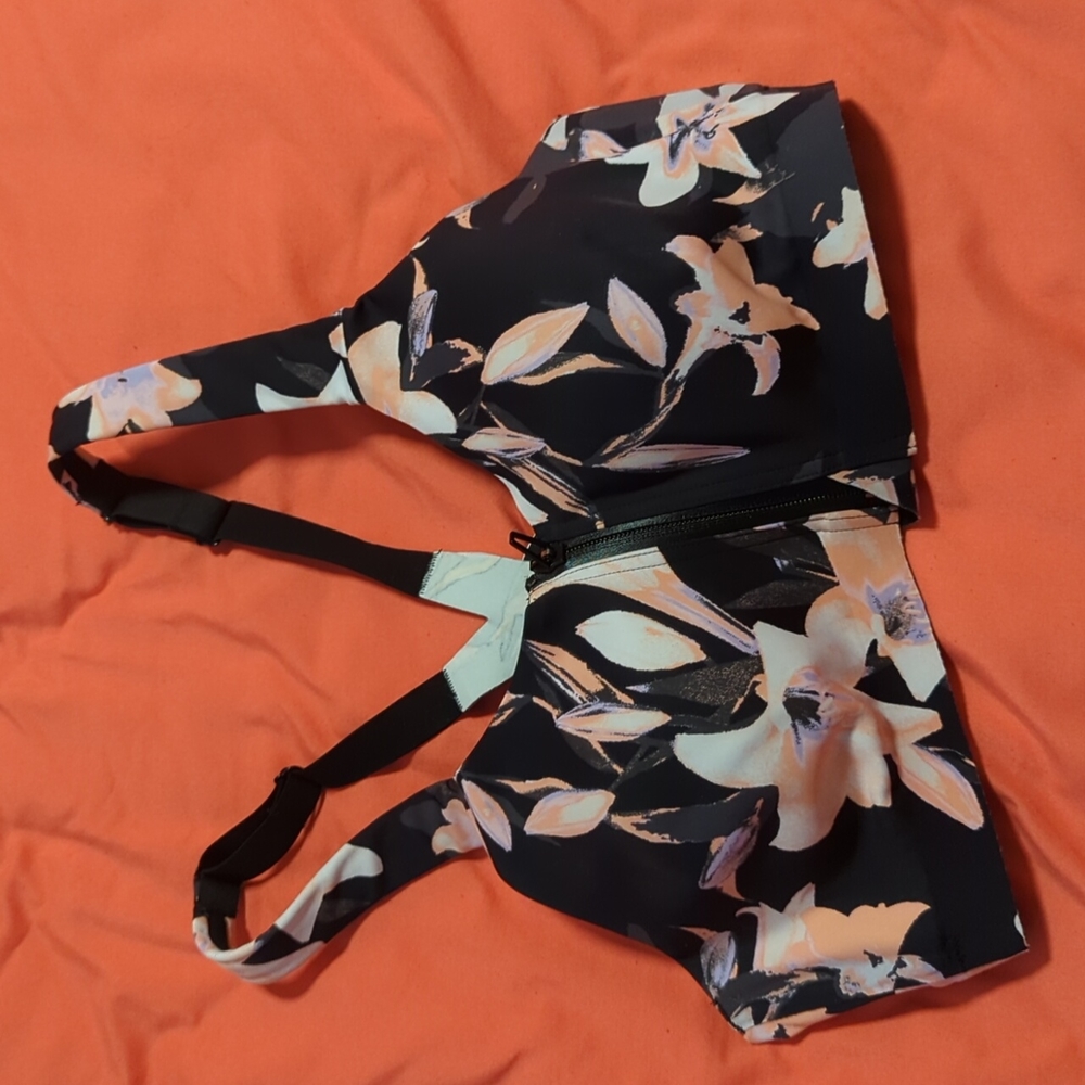 Victoria's Secret floral knockout bra